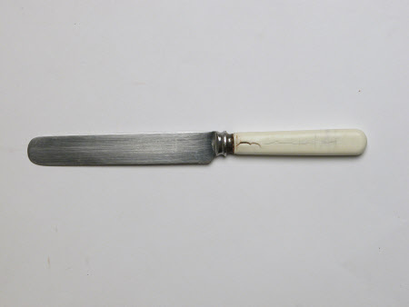 Knife