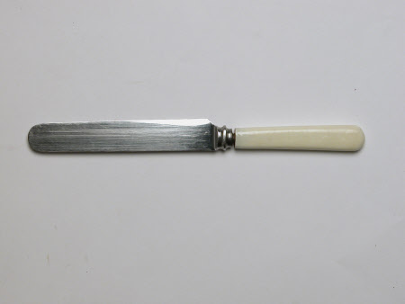 Knife