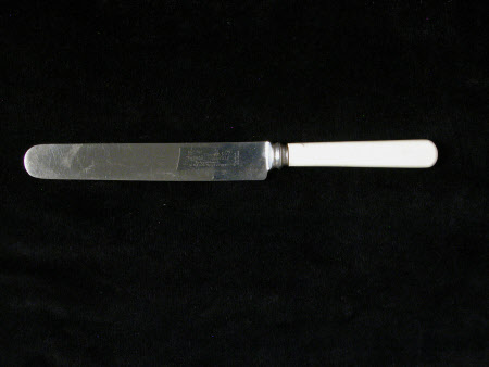 Knife