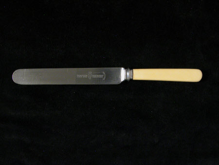 Knife