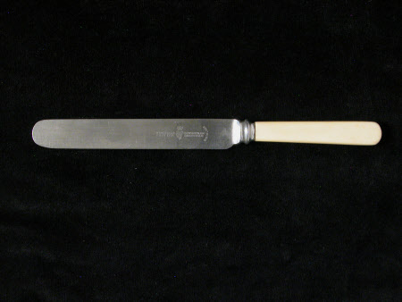 Knife