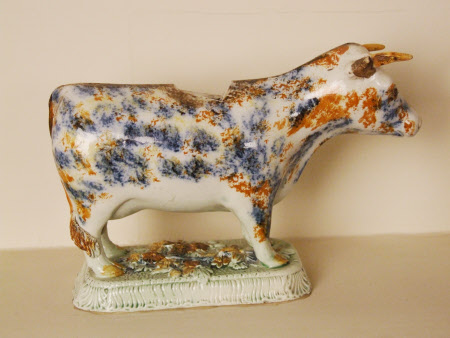 Cow creamer