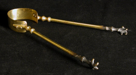 Tongs