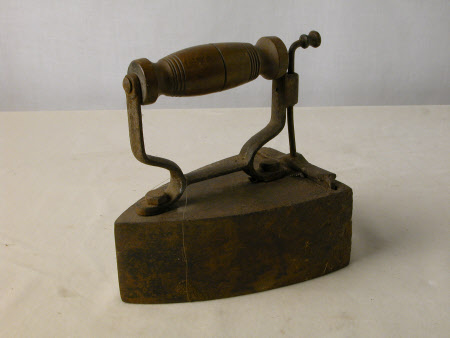 Box iron