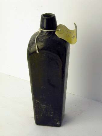 Gin bottle