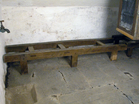 Barrel stand