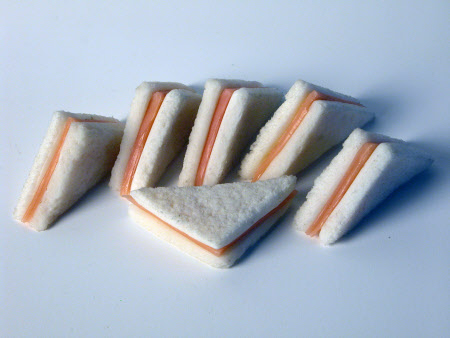 Artificial sandwich