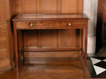 Display table
