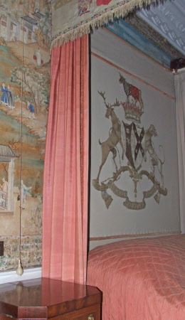 Bed curtain