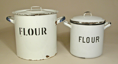 Flour bin