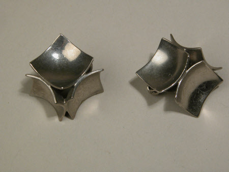 Clip earring