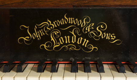 Lacock Abbey © National Trust / Simon Harris