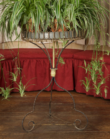 Plant stand