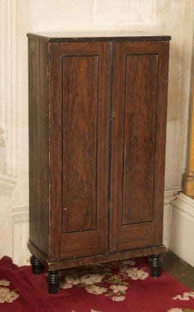 Specimen chest