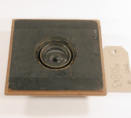 No. 4 wide angle Symetrical lens with rotary aperture diaphragm