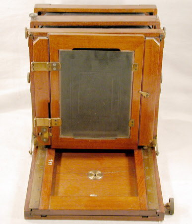 Folding camera