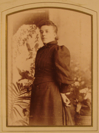 Cabinet card