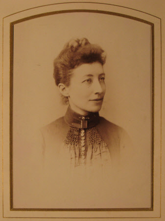 Cabinet card