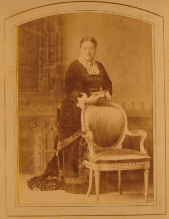Cabinet card