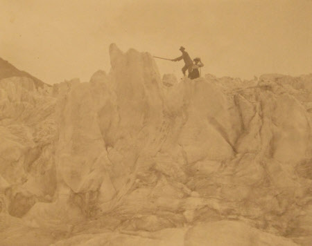 Ten views on the Diavollezza Tour - In the Piz Ice Fall