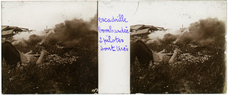 Escachille bombardee 2 pilotes sont tres