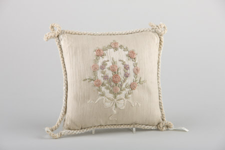Pin cushion