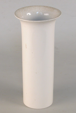 Beaker vase