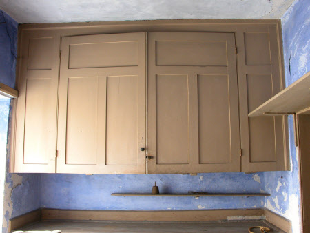 Wall cupboard