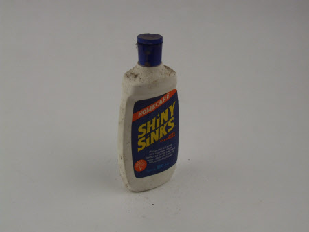 Cleaning product