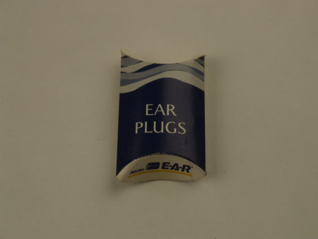 Ear plug box