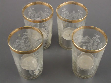 Pint glass