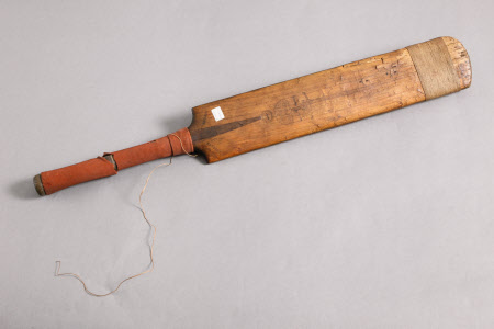 Cricket bat