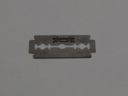 Razor blade