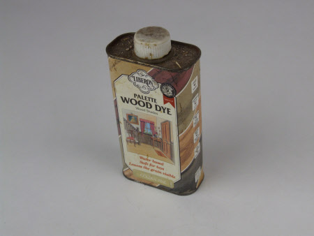 Wood dye tin