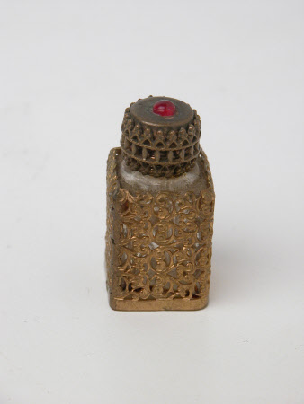 Purfume bottle