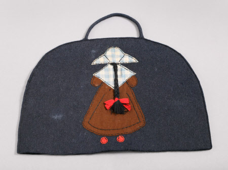 Hot water cosy