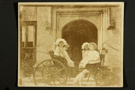 The Hon. Edith Violet Kathleen Agar-Robartes (1888-1965), The Hon. Constance Margaret Agar- ...