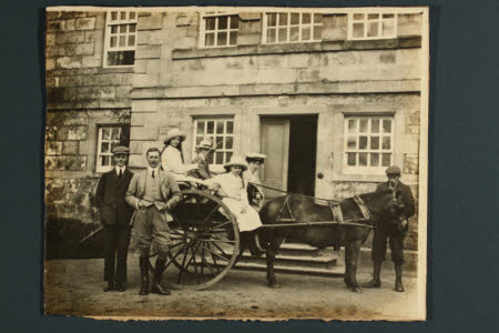 The Hon. Francis Gerald Agar-Robartes, 7th Viscount Clifden (1883-1966), unknown, The Hon. Edith ...