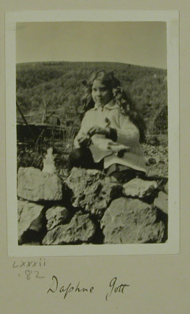Daphne Gott, Picnic at Sospel