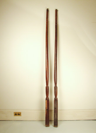 Foot post