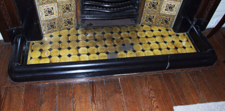 Hearth kerb