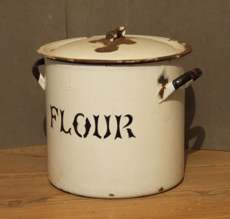Flour bin