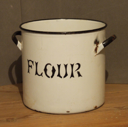 Flour bin