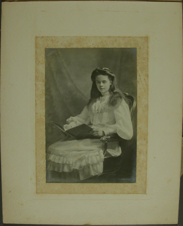 The Hon. Edith Violet Kathleen Agar-Robartes (1888-1965)