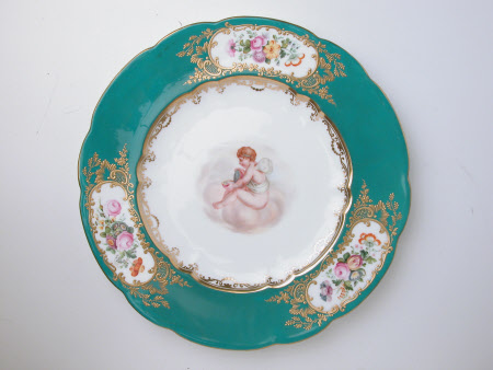 Cabinet plate