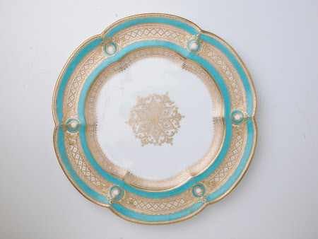 Cabinet plate