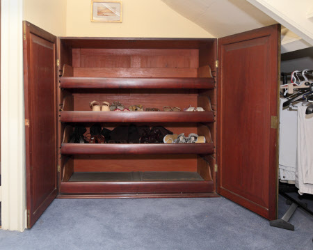 Linen press