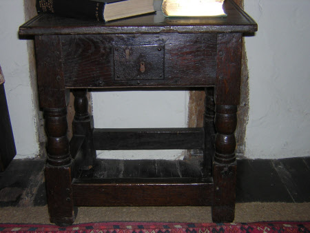 Box stool