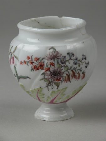 Miniature urn