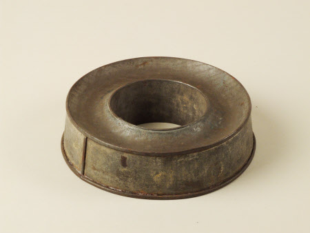 Ring mould
